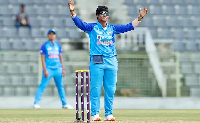 Deepti Sharma Becomes 1st-Indian Cricketer To Scalp 100-Wickets T20Is - Sakshi