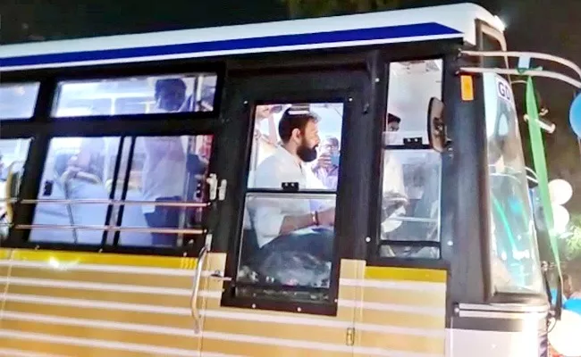 Kodali nani Drives RTC Bus At Gudivada Video Viral - Sakshi