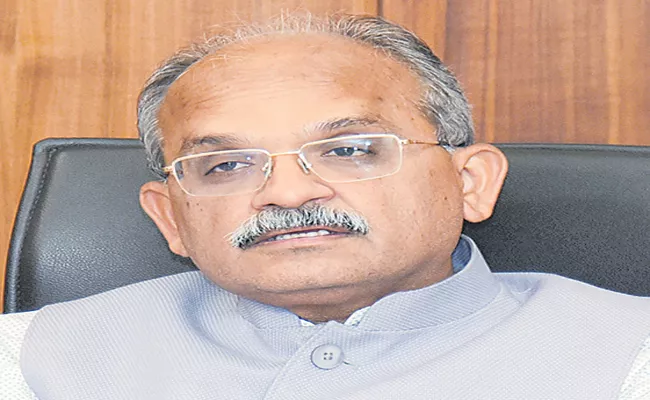 KS Jawahar Reddy On Filling up of vacancies New Districts - Sakshi