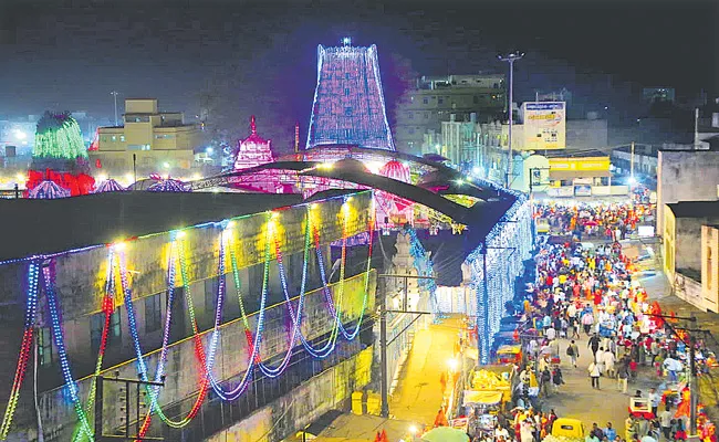 Vemulawada Decked Up For Maha Shivaratri Jatara - Sakshi