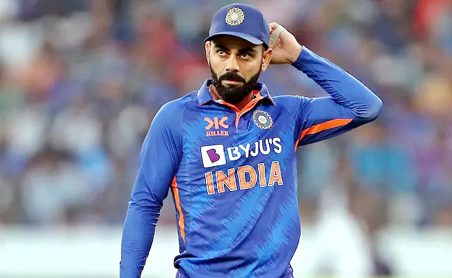 Virat Kohli Leaves Fans Wondering Cryptic Post In Instagram Viral - Sakshi