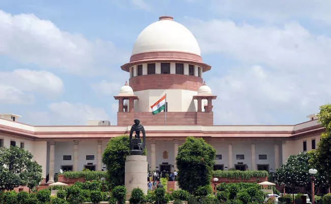 Patna Judges Of Hc Move To Supreme Court Against Closure Their Gpf Account - Sakshi