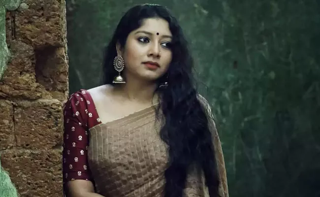 Malayalam Actress Anumol About her Ayali Web Series Success - Sakshi