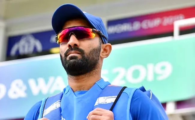 Dinesh Karthik certain of Mohammed Sirajs place in ODI team - Sakshi