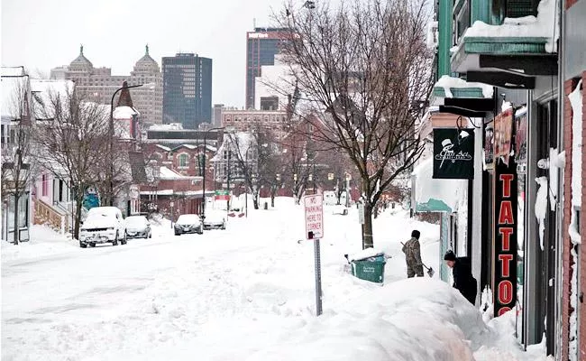 Snow storm and flood threat for California - Sakshi