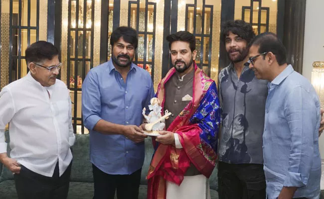 Central Minister Anurag Thakur Meets Telugu Celebrities At Chiranjeevi Home - Sakshi