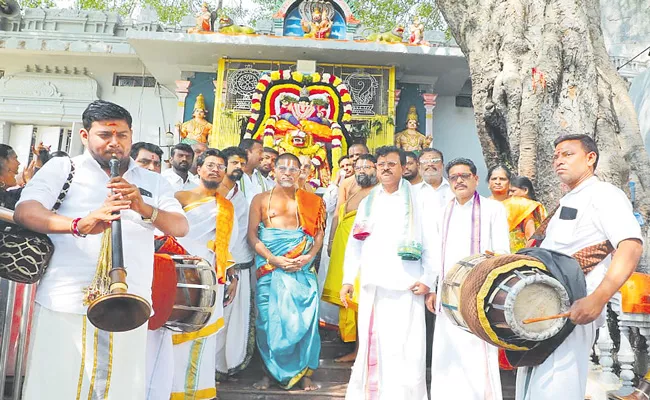 Annual Brahmotsavam Celebrations In Yadadri Temple - Sakshi