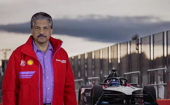 Anand Mahindra Fia farmula race tweets video here is Ktr response - Sakshi