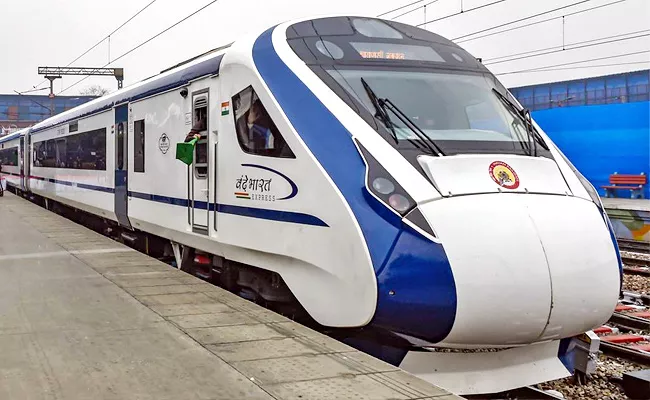 Vande Bharat Express delayed Due to mobsters Stone Attack - Sakshi