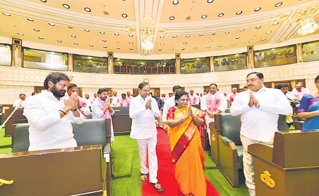 Telangana Assembly Budget Session: Governor Receives Warm Welcome From Leaders - Sakshi