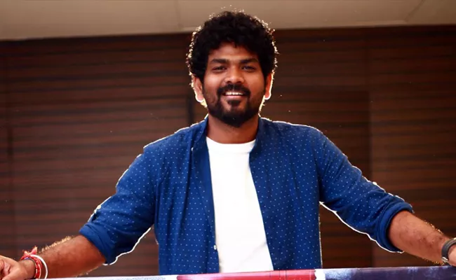 Vignesh Shivan removes AK 62 From His Twitter Bio - Sakshi