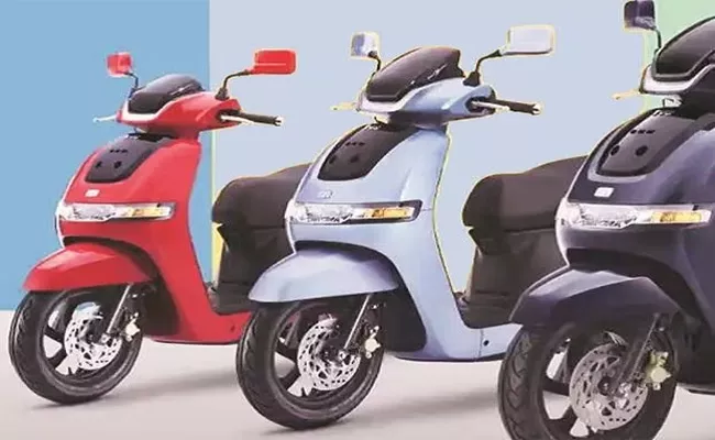 India: Electric Two Wheeler Reach 22 Millions By 2030 Says Report - Sakshi