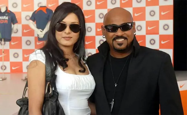 Mumbai Police Arrest Vinod Kambli Wife Accuses Him Of Assault  - Sakshi