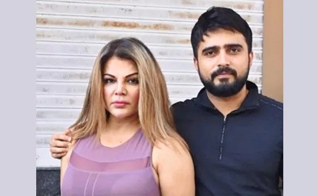 Rakhi Sawant Husband Adil Khan Durrani Arrested - Sakshi