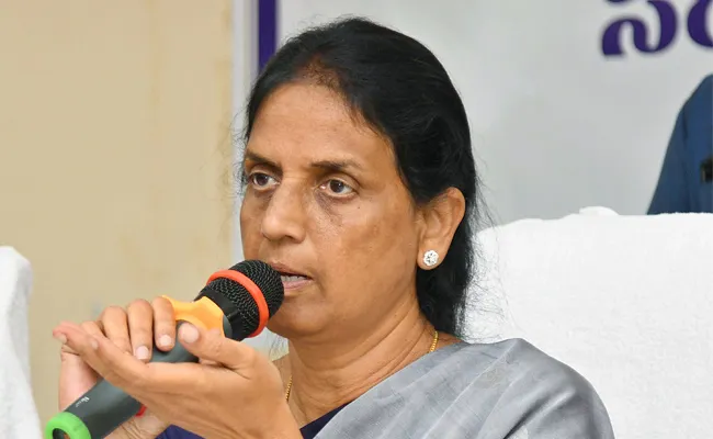 Telangana Government Key Decision On Teachers Transfers - Sakshi