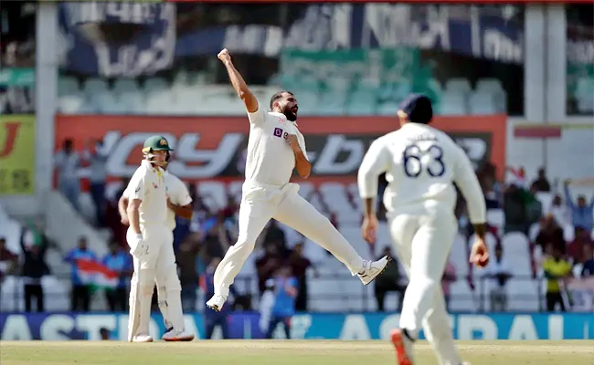 Mohammed Shami Completes 400 Wickets International Cricket All Formats - Sakshi