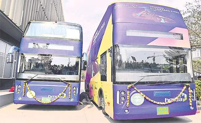 Hyderabad: Double Decker Bus Roaming On City Roads Delay - Sakshi