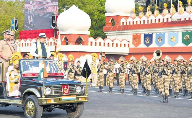 54th Foundation Day of CISF was celebrated - Sakshi