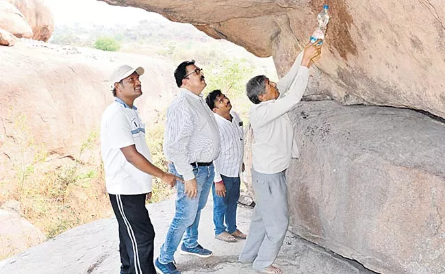 Statement of State Heritage Department on Primitive Rock Paintings - Sakshi