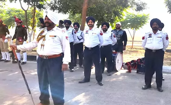 Police To Play Band Baja At Weddings, Other Events Punjab - Sakshi