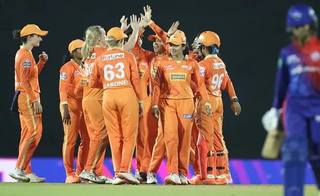 WPL 2023: Gujarat Giants Beat Delhi Capital Women By 11 Runs  - Sakshi