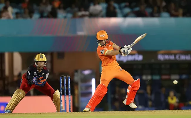 Gujarat Giants Set 189 Runs Target For RCB Women WPL 2023 - Sakshi