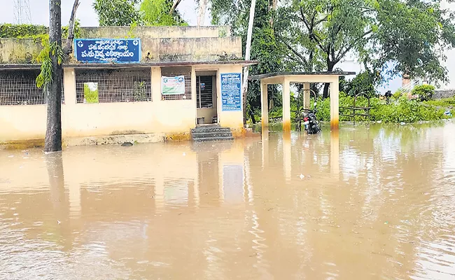 Heavy rains are falling across the state - Sakshi