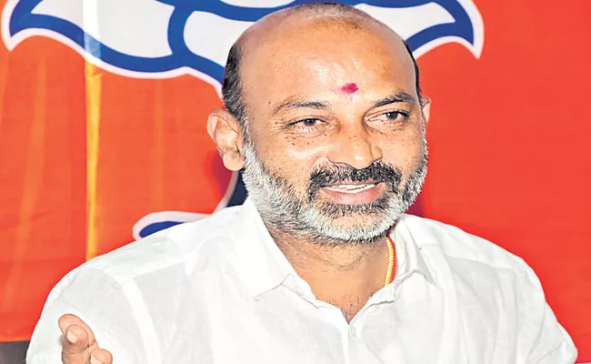 BJP Leader Bandi Sanjay Comments On KCR Govt - Sakshi