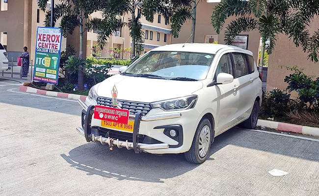 District Collector Sikta Patnaik Government Vehicle On Three Hours   - Sakshi