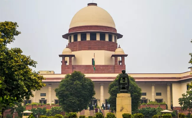 New Delhi: Supreme Court Attitude Towards Sealed Cover On Orop Case - Sakshi