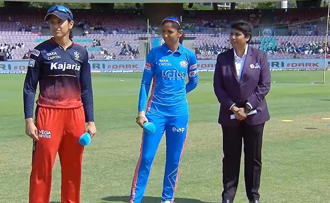 WPL 2023: Mumbai Indians Women Won Toss Choose To Bowl Vs RCB Women - Sakshi