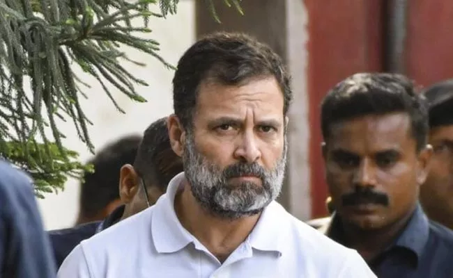 Lok Sabha Housing Panel Notice To Rahul Gandhi To Vacate Bungalow - Sakshi