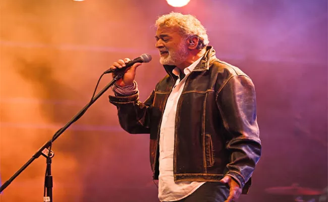 Lucky Ali Concert to Held On March 4 in Hyderabad - Sakshi