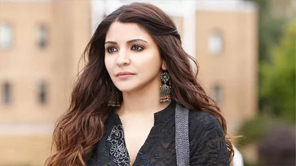 Bombay High Court Dismisses Anushka Sharma Plea In Slaes Tax Case - Sakshi