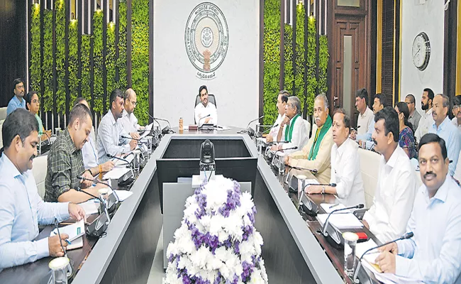 CM YS Jagan Review Meeting On agriculture, horticulture department - Sakshi