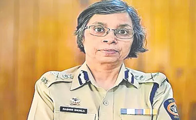 Senior IPS officer Rashmi Shukla appointed Director-General of Sashastra Seema Bal - Sakshi