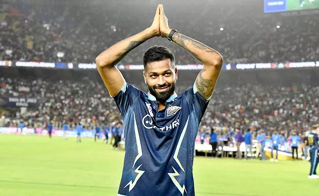 Hardik Pandya  becomes Youngest Cricketer to reach 25 Million Instagram followers - Sakshi