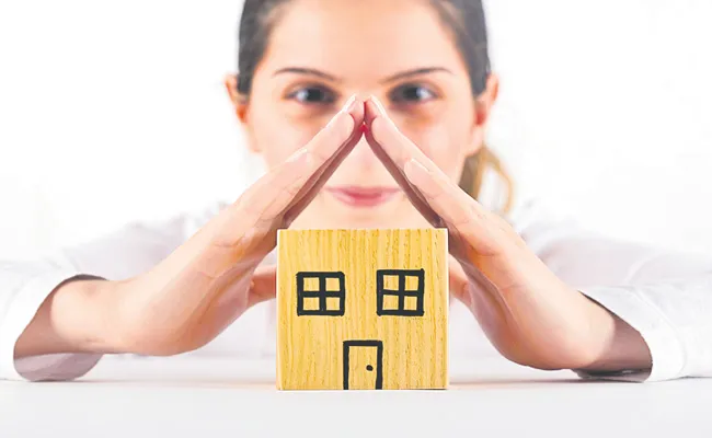 65percent women prefer investing in real estate - Sakshi