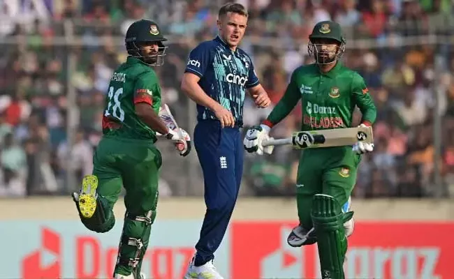 Bangladesh humble England in final ODI - Sakshi