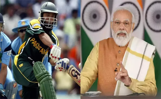 Ex Pakistan Opener Saeed Anwar Makes Controversial Comments On PM Modi - Sakshi