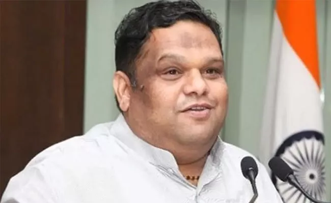 NCPCR Chairperson Priyank Kanoongo Alleges Assault By Kolkata Police - Sakshi