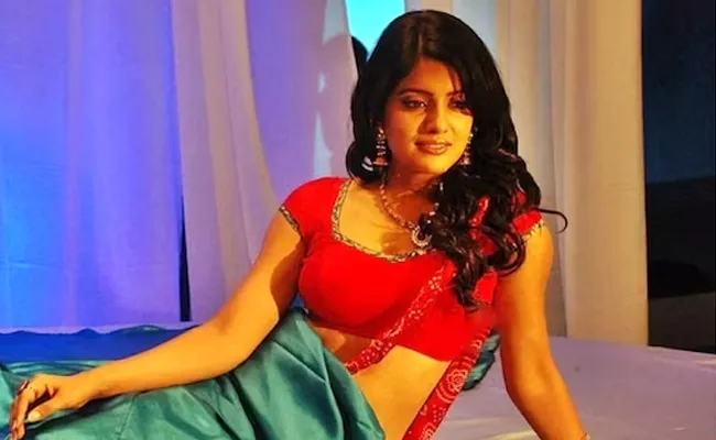 Actress Vishakha Singh Hospitalised Photo Goes Viral - Sakshi