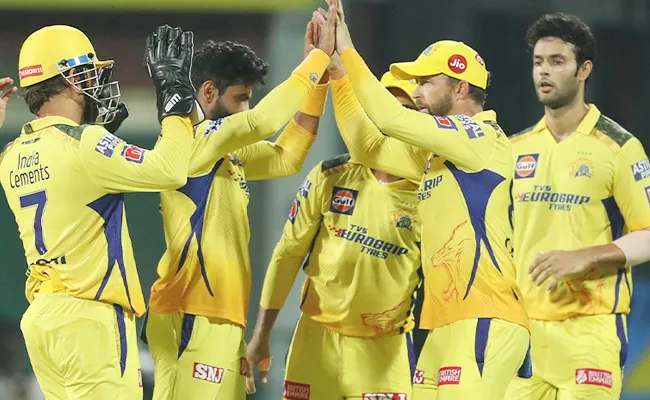 IPL 2023: Shivam Dube Departs Cheaply Not Reviewing Faulty Decision Fans Roast Him - Sakshi