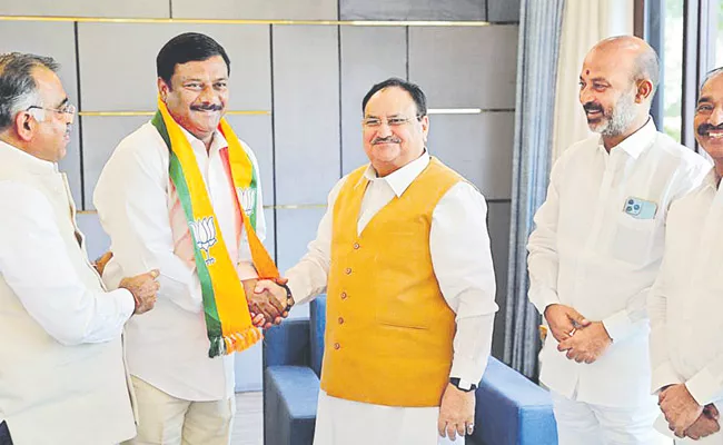 Congress leader Maheshwar Reddy joins BJP - Sakshi