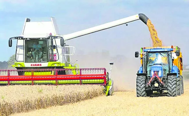 Stopped Supply of agricultural machinery on subsidized basis for three years - Sakshi