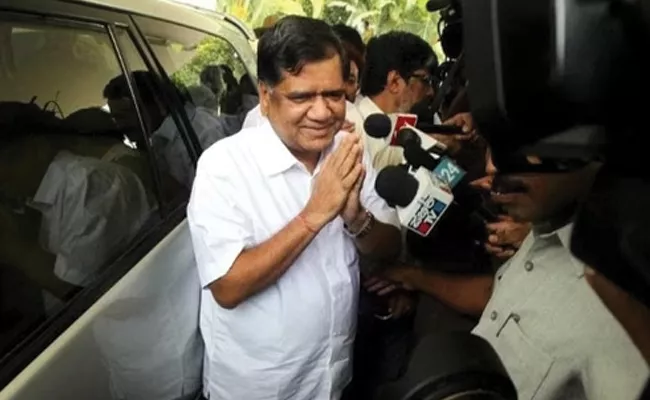 Karnataka Polls Bjp Leader Former CM Jagadish Shettar Resign - Sakshi