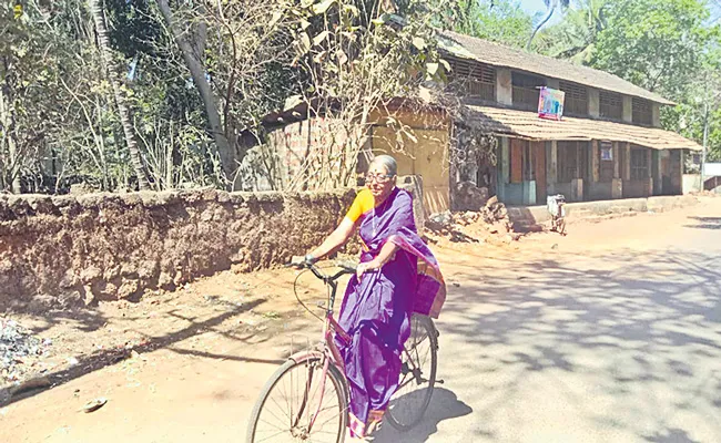 74-year-old Woman Defies Age by Riding at Karnataka  - Sakshi