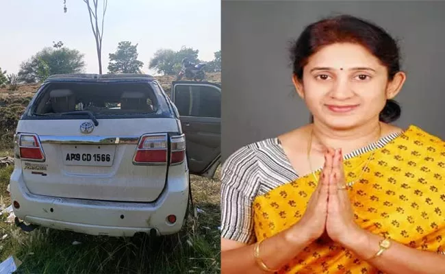 Former MLA Neeraja Reddy Died In Road Accident - Sakshi