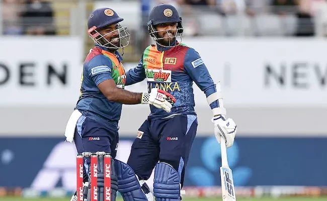 Charith Asalanka helps Sri Lanka topple New Zealand 1st t20 - Sakshi