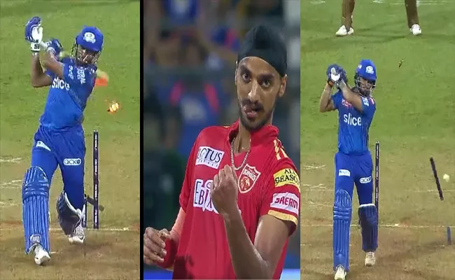 Arshdeep Singh Breaks Middle Stump Wicket-Two Pieces-Two Times Vs MI - Sakshi